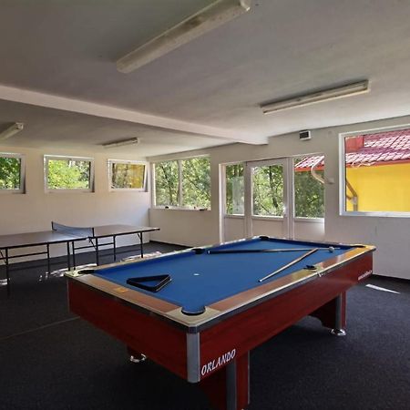 Casa Dobrin Hotel Arefu Eksteriør billede